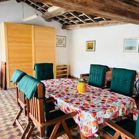 בית נופש La Casa Di Stina